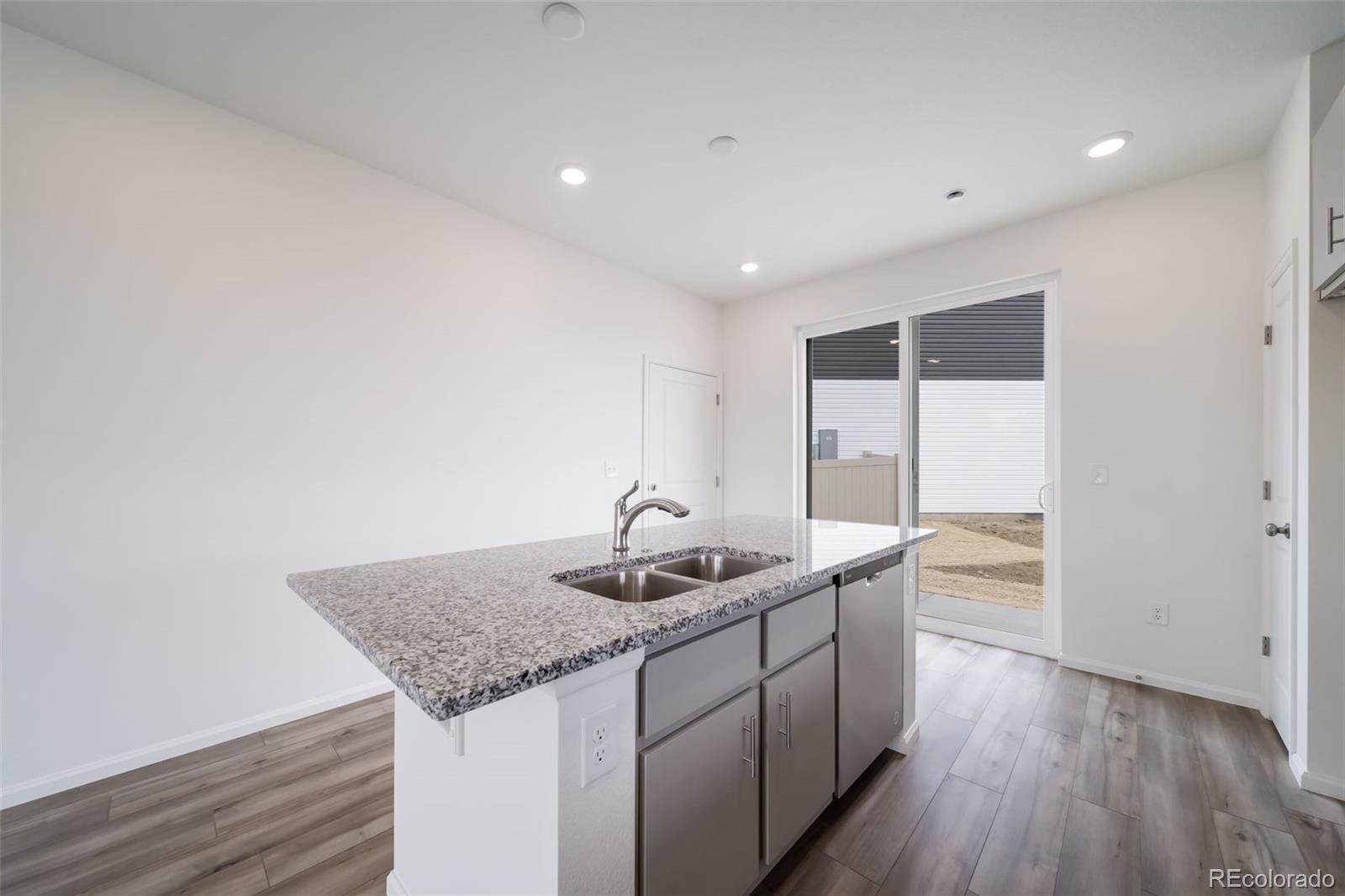 22133 E 38th Place