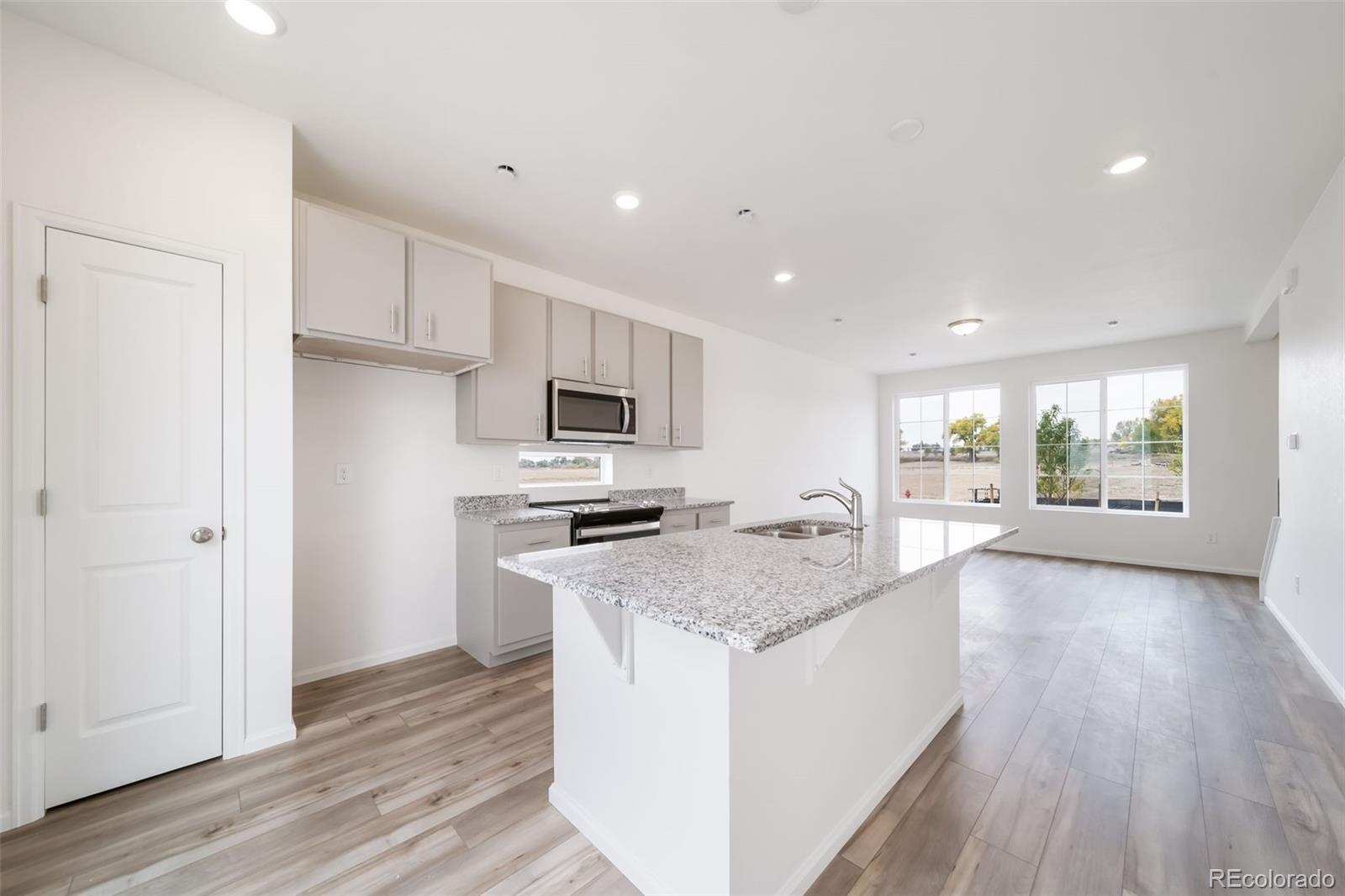 22133 E 38th Place