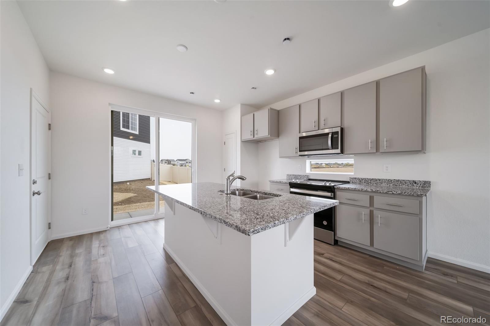 22133 E 38th Place