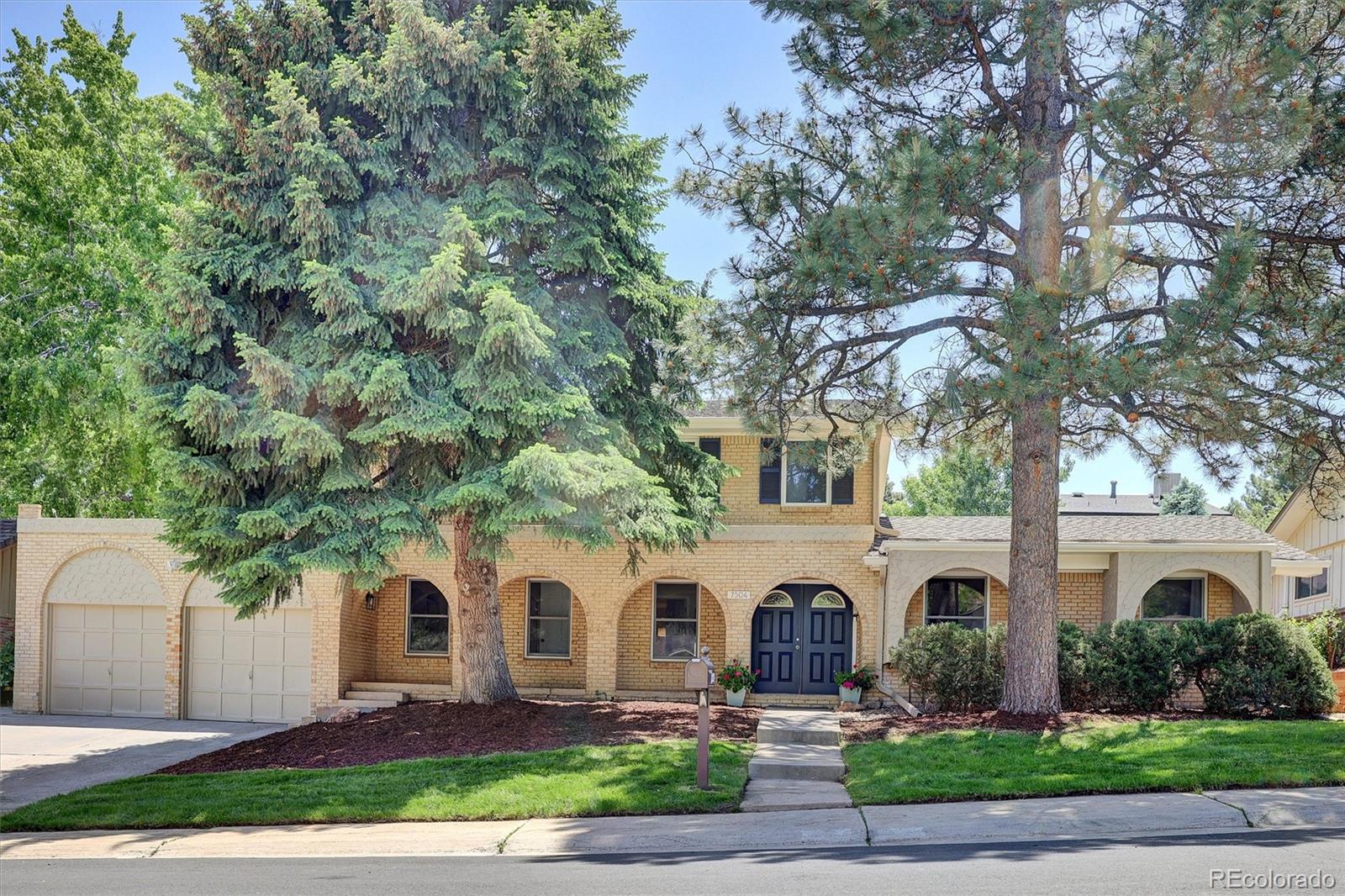 7504 E Jefferson Drive