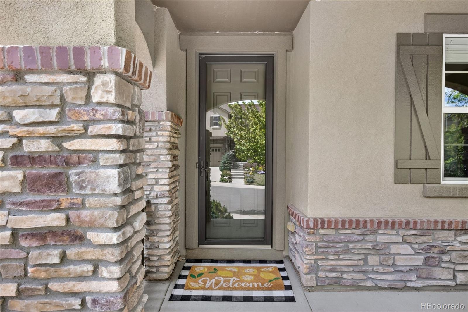 10872 Valleybrook Circle