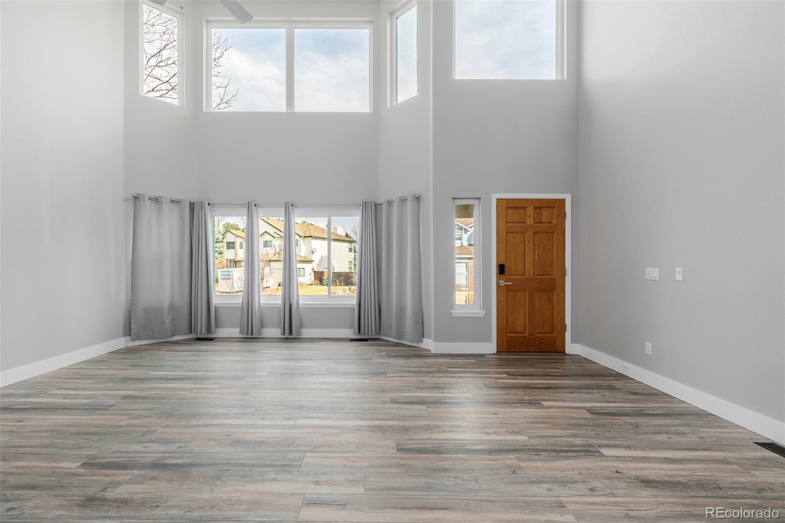 9275 Erminedale Drive, Lone Tree, CO, 80124 2 9275 Erminedale Drive