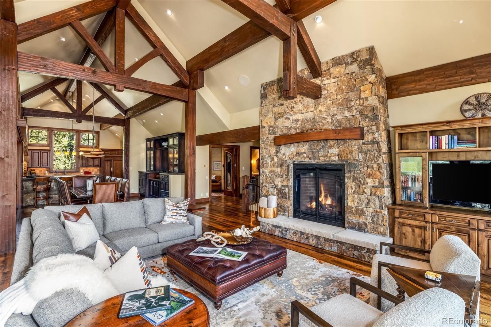 345 Peerless Drive