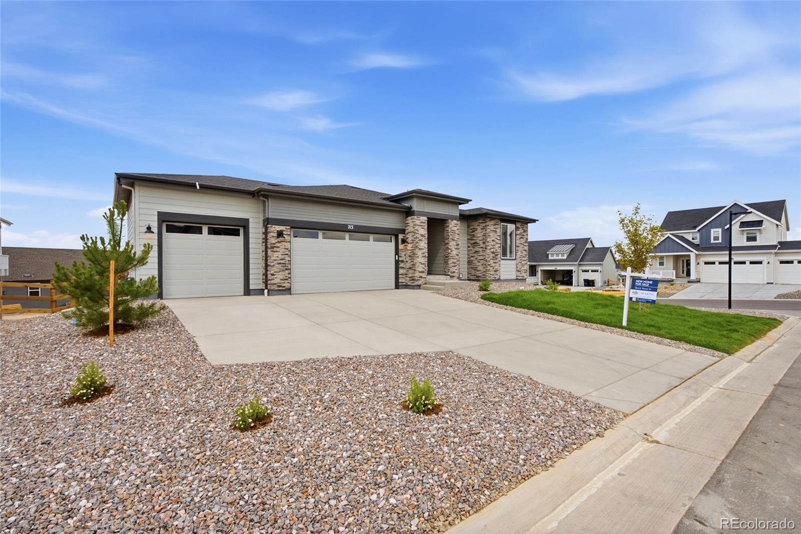 713 Pershing Point
