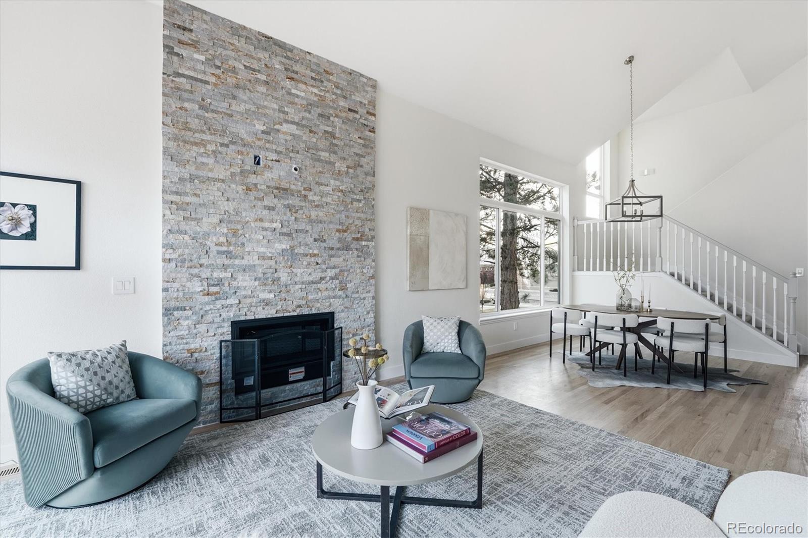 1011 S Valentia Street 122