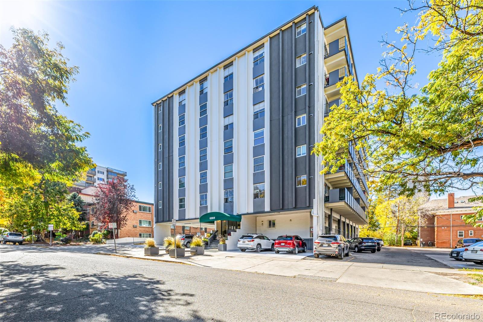 1265 Race Street 208