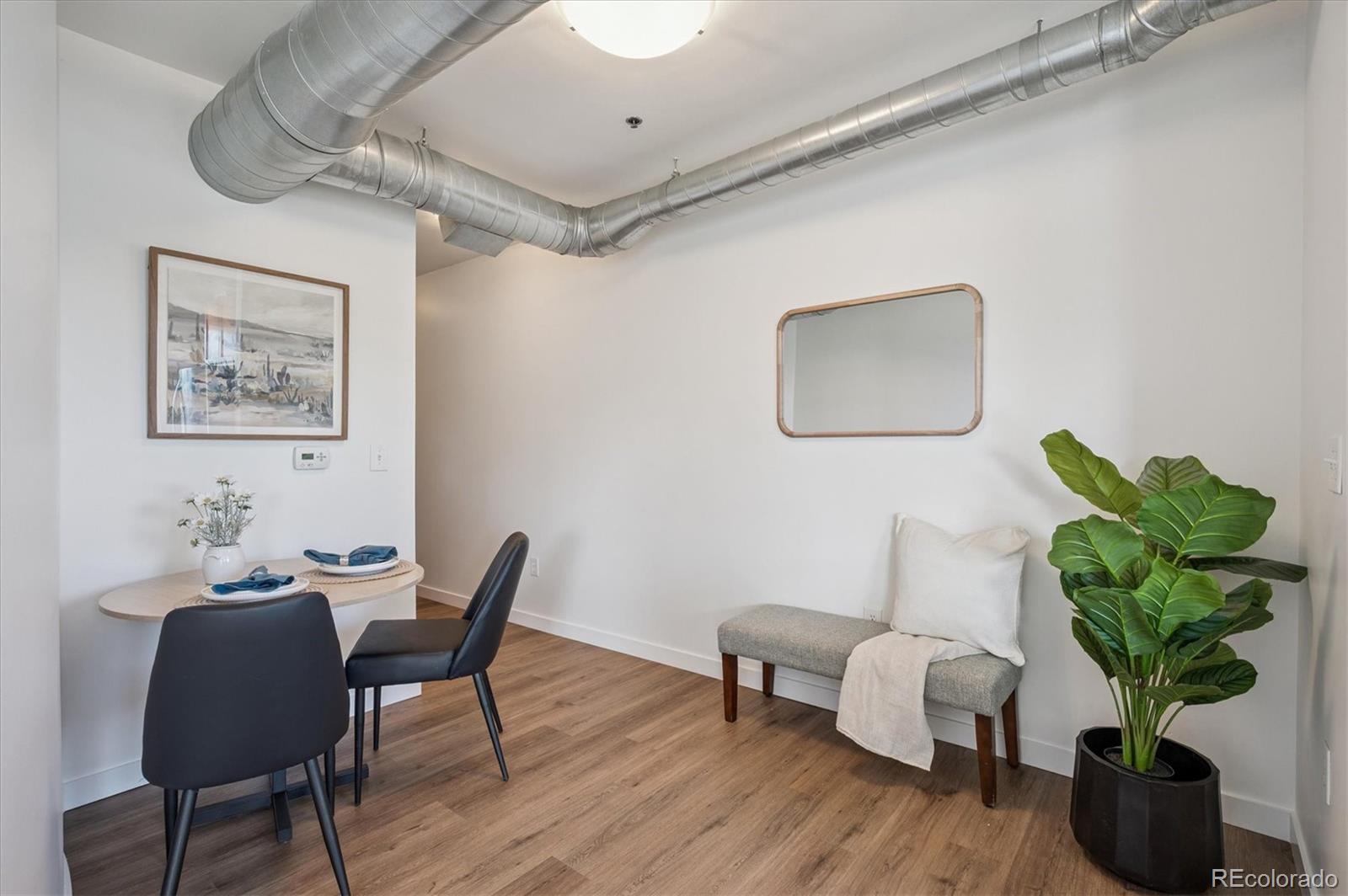 1313 S Clarkson Street 202