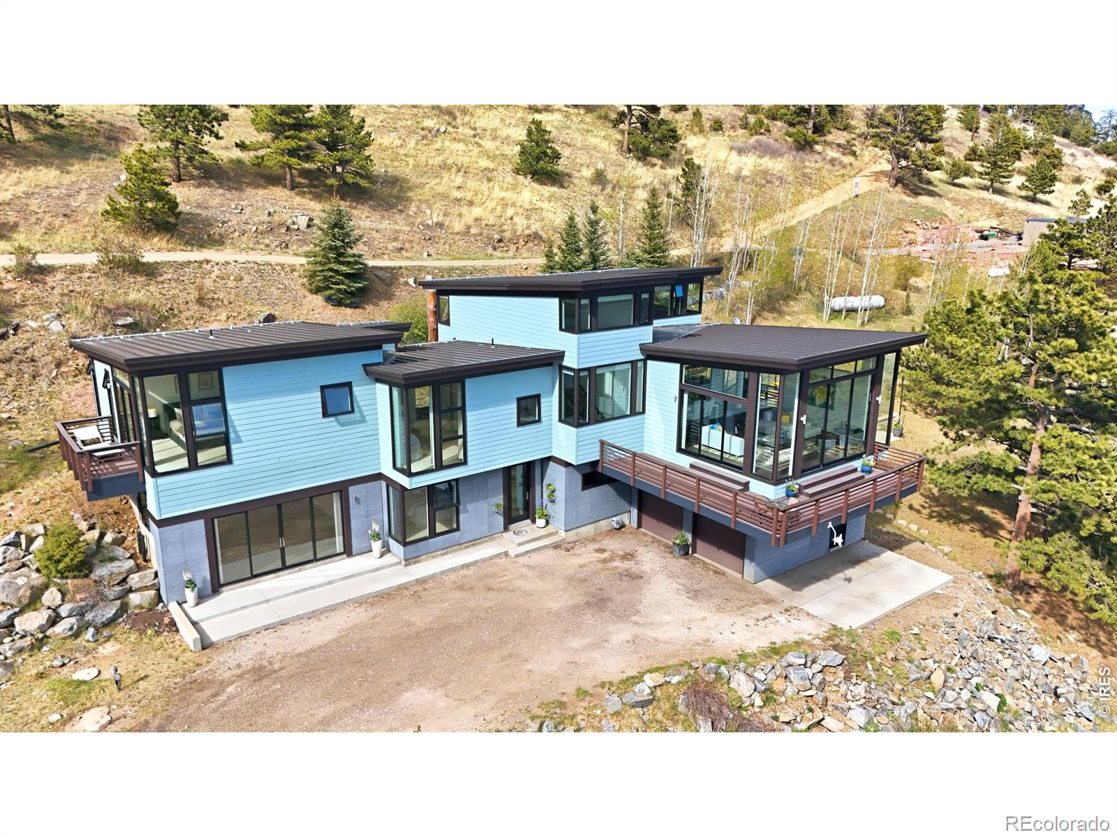660 S Peak Road