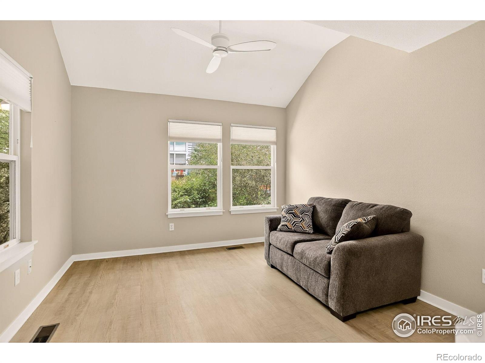 121 Rowena Place