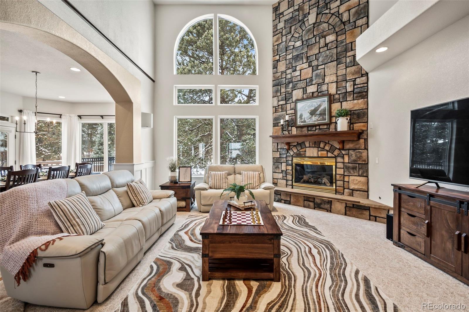 36412 Paradise Circle