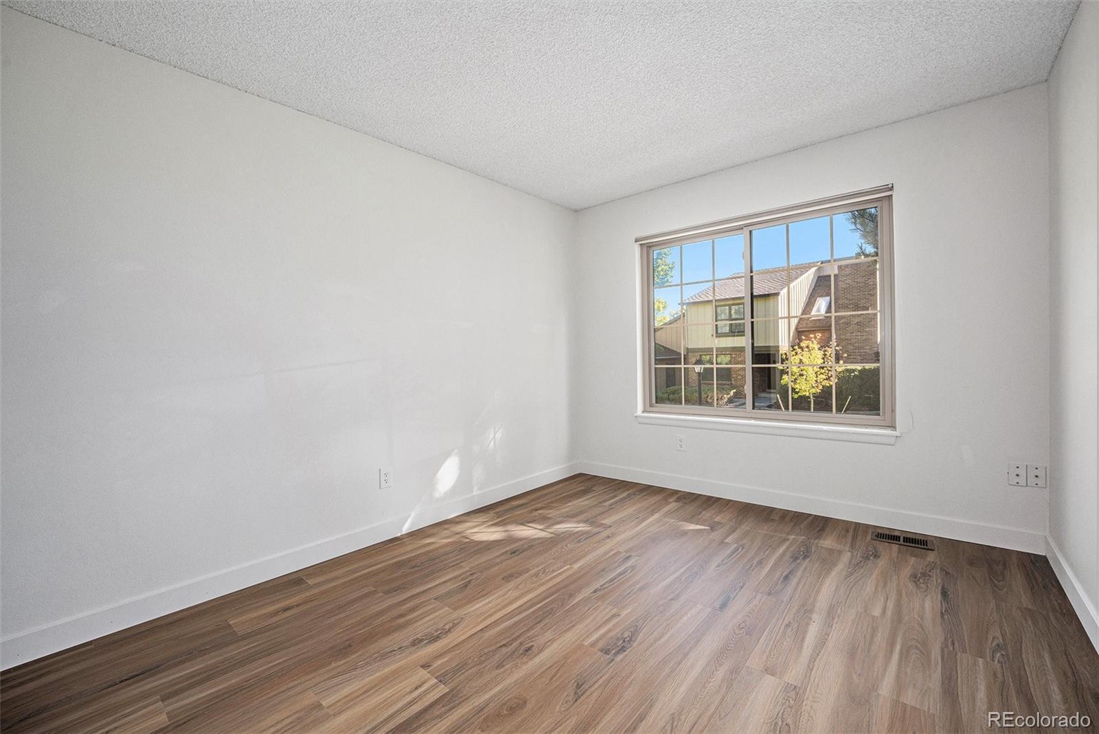 8236 E Phillips Place