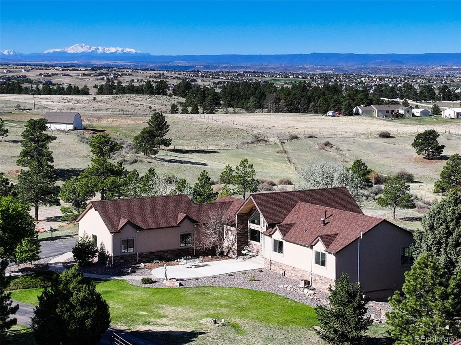 11251 N Forest Hills Drive