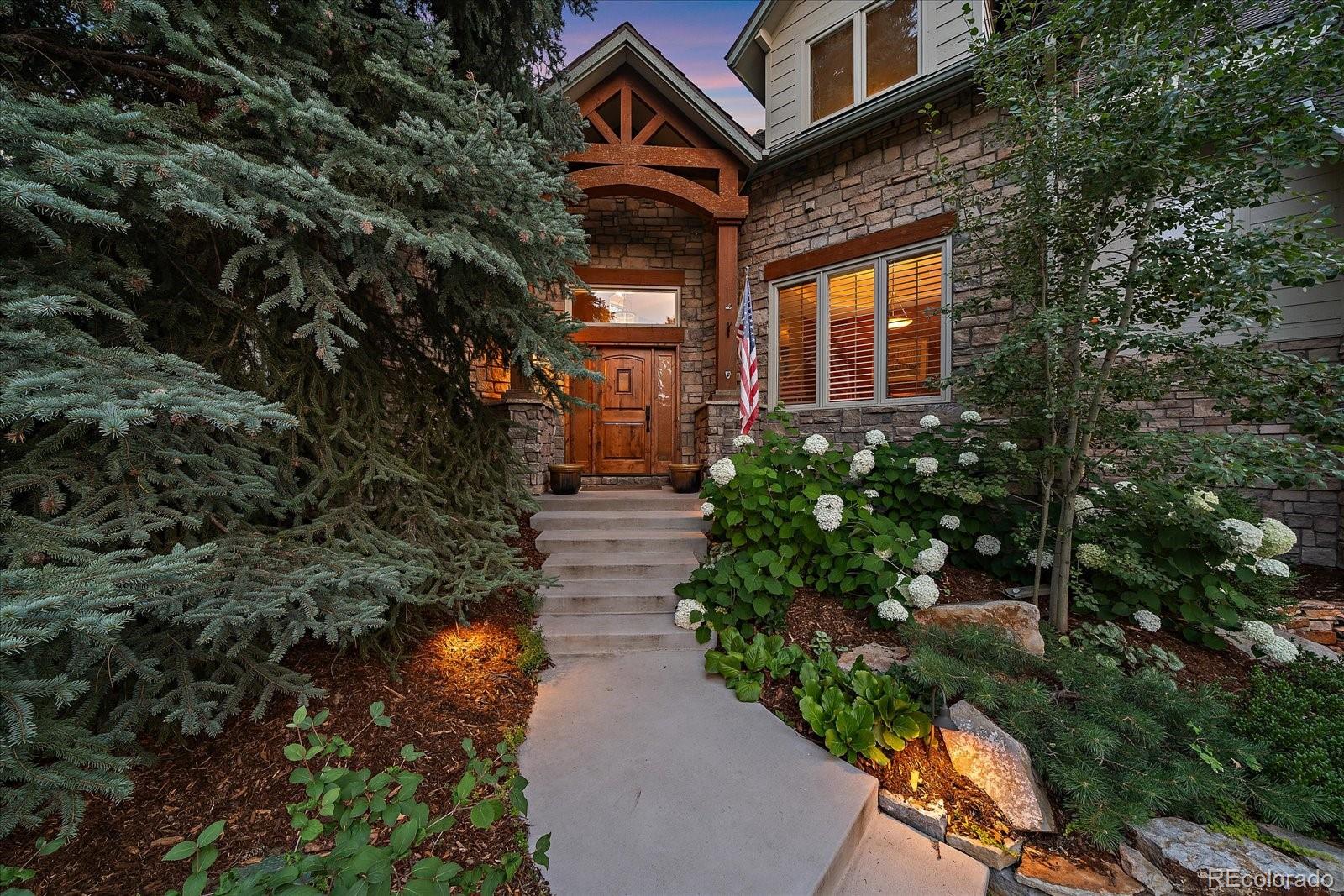 811 Moffat Court