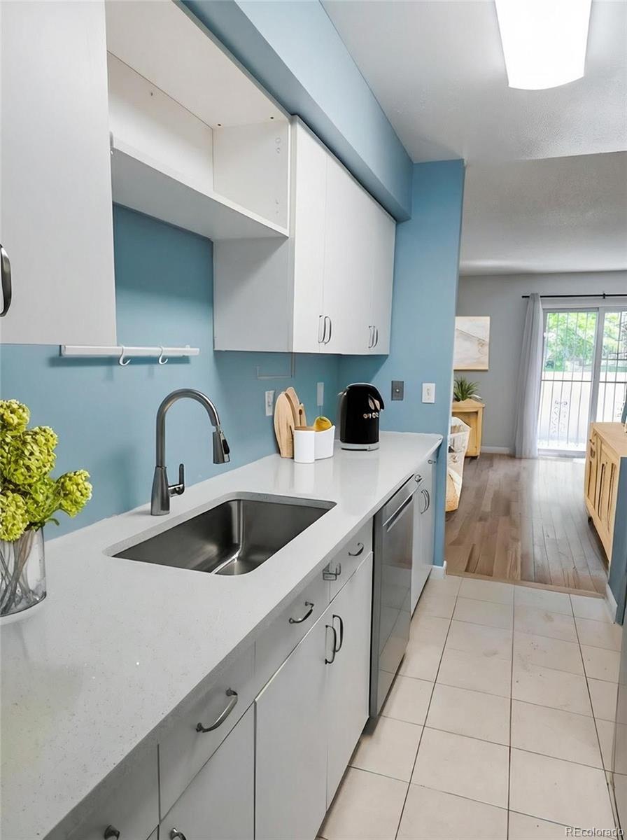 1060 S Parker Road 9