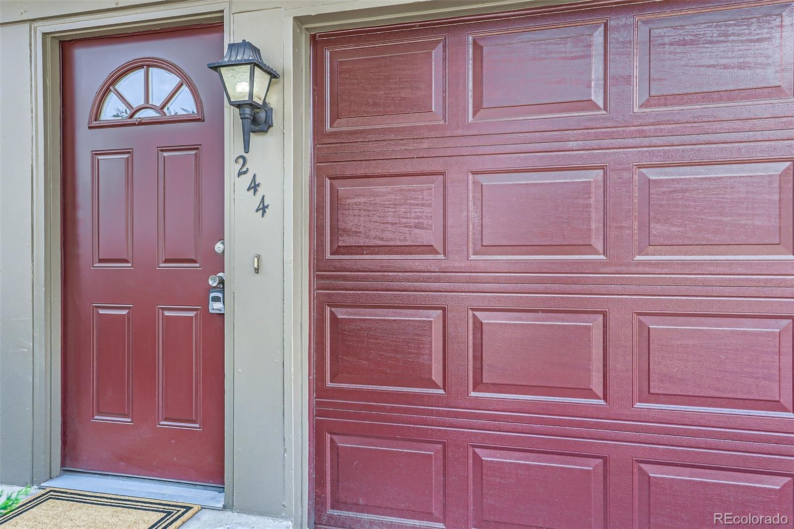 1811 S Quebec Way 244