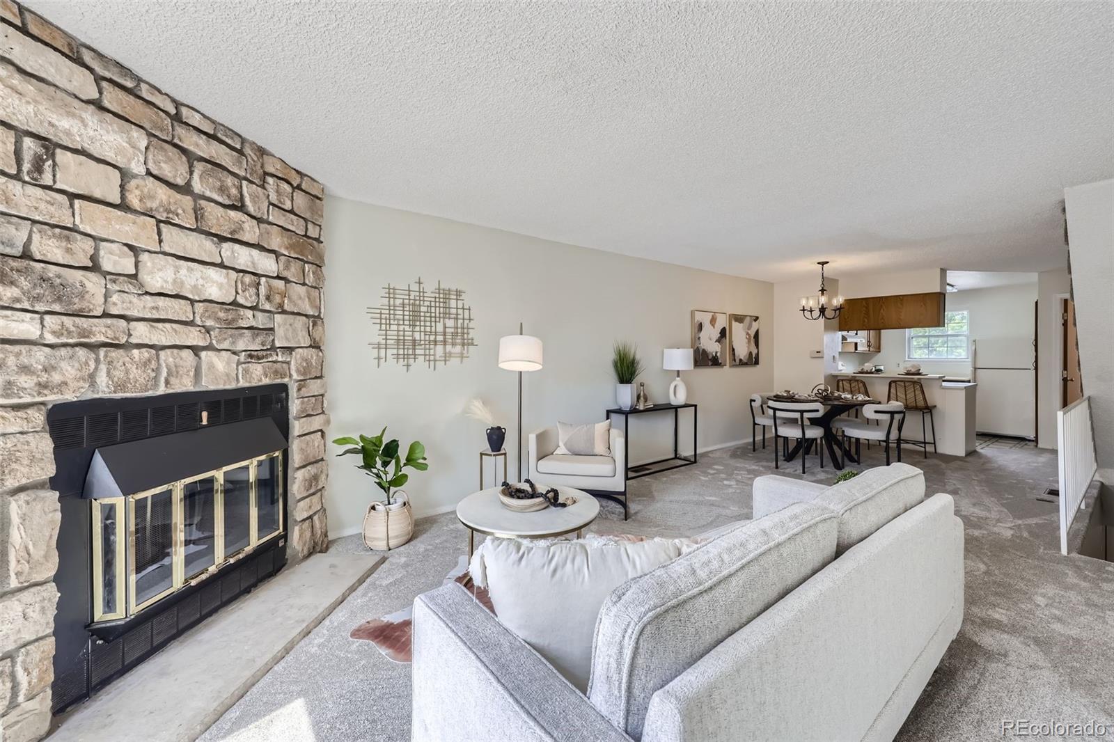 1811 S Quebec Way 244