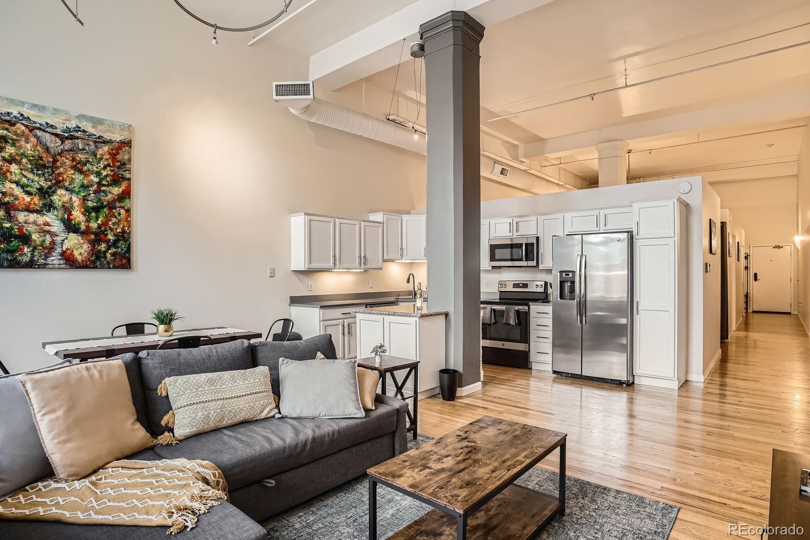 1555 California Street 304