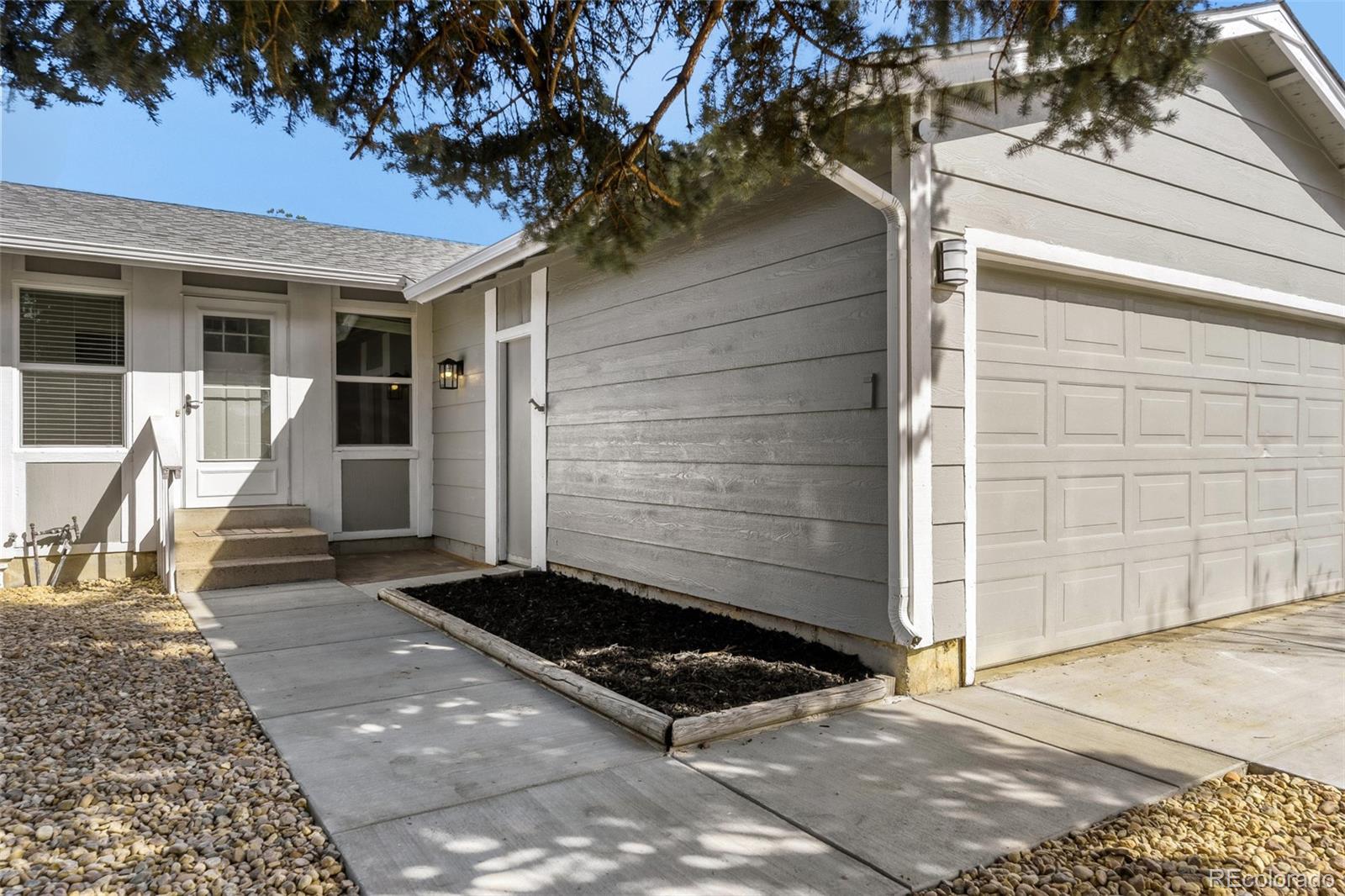 3584 S Olathe Way