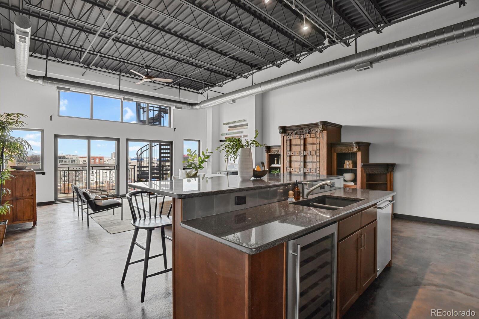 2715 Blake Street 304, Denver, CO, 80205 3 2715 Blake Street 304