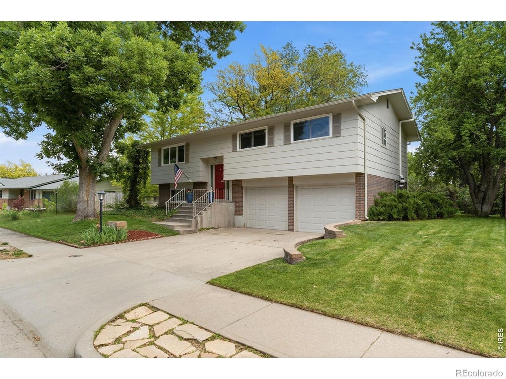 Photo of 2930 Alamosa Court, Loveland, CO 80538 (MLS # IR1060715)