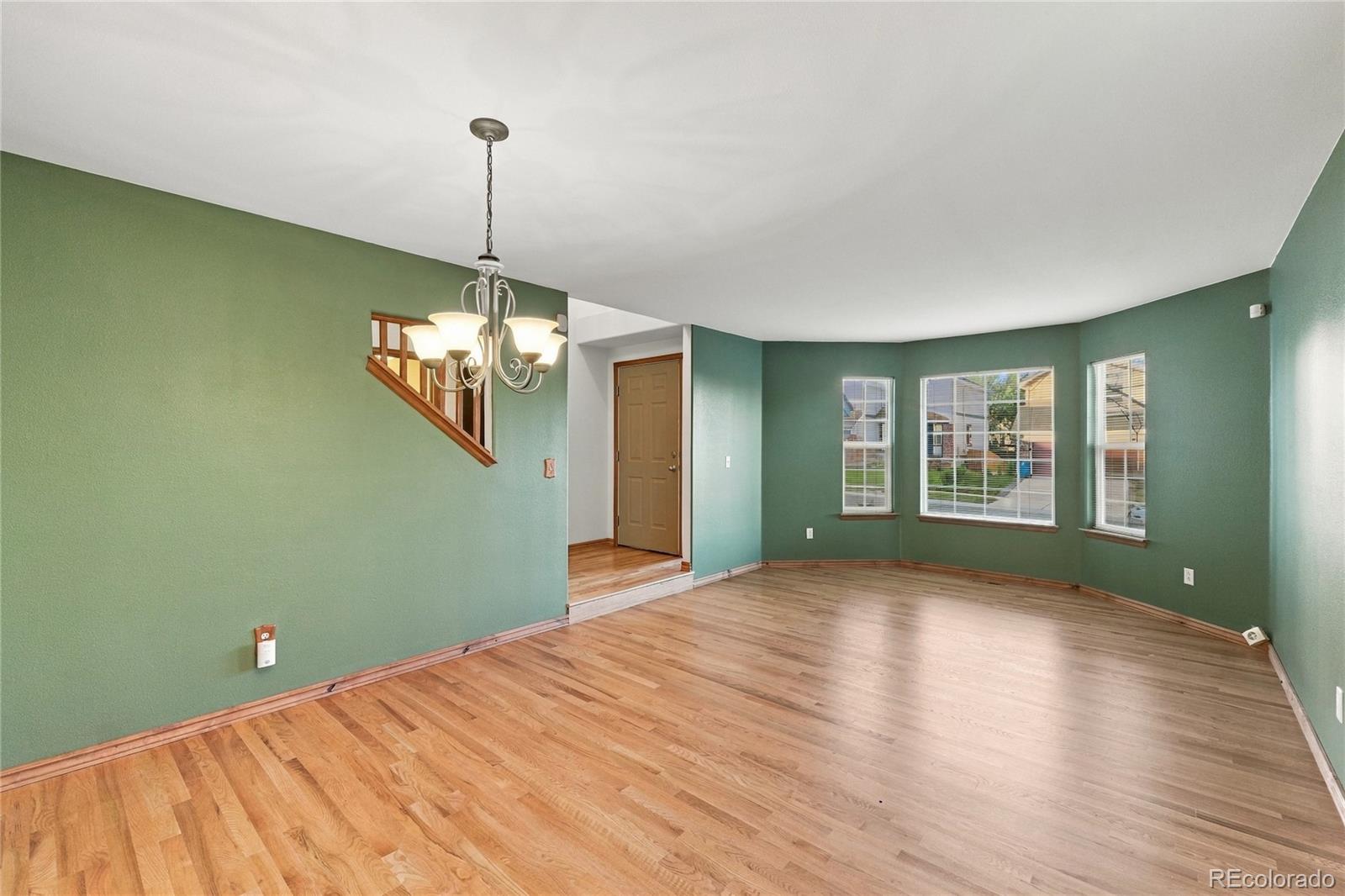 5839 Instone Circle