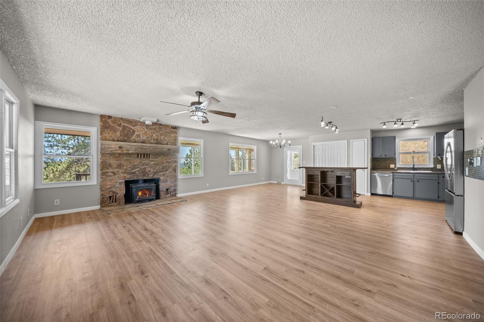 841 Plateau Drive