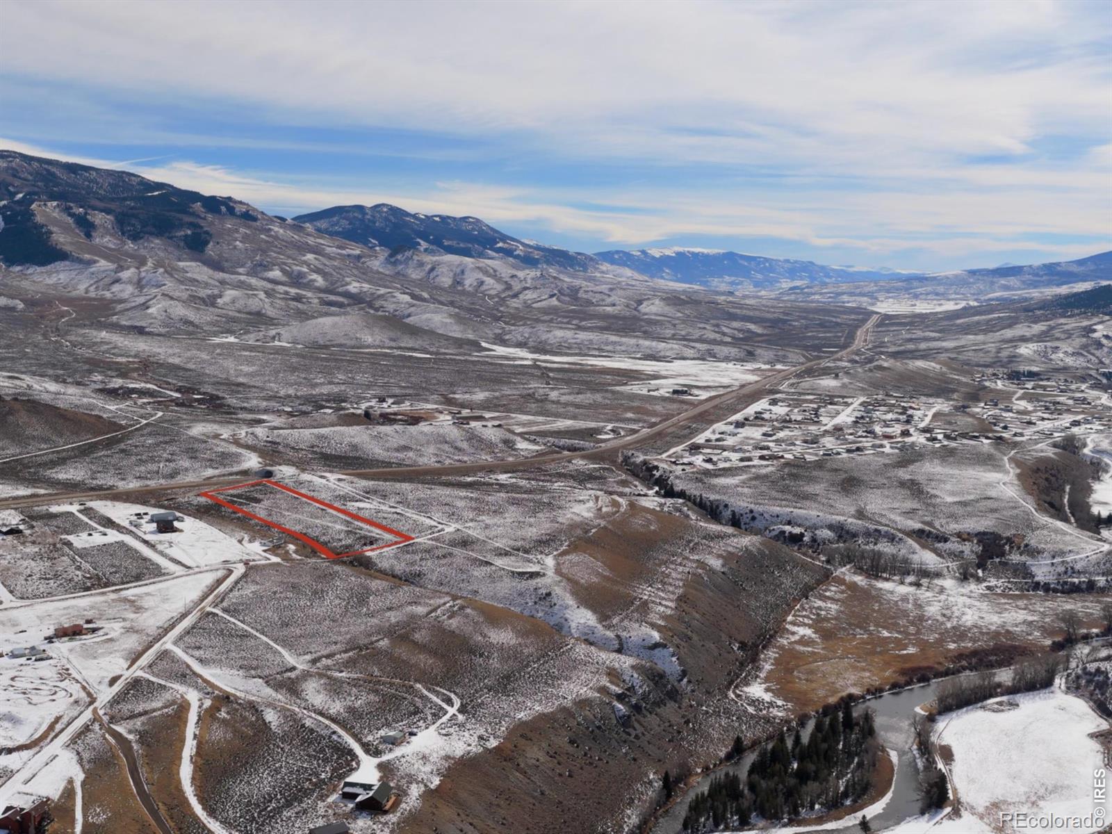 700 County Road 1001