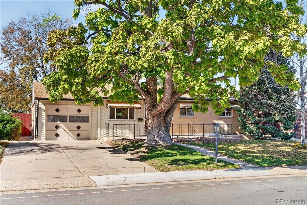 Photo of 7251 Winona Court, Westminster, CO 80030 (MLS # 6138703)