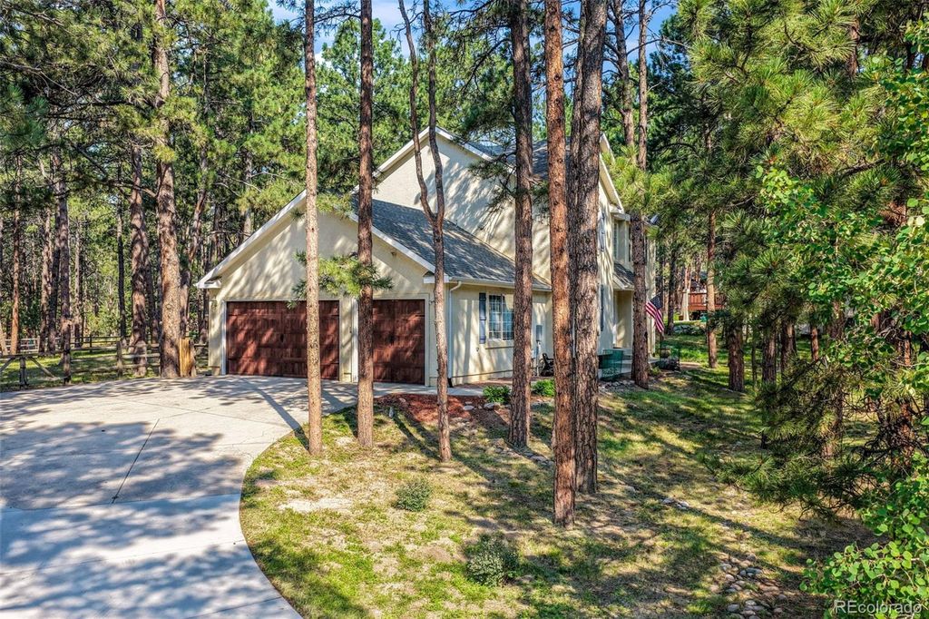 Photo of 19140 Golden Arrow Circle, Monument, CO 80132 (MLS # 4544043)