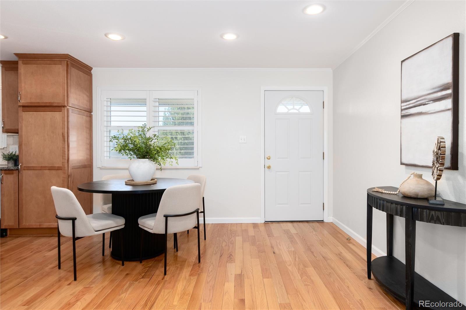 6879 S Roslyn Circle