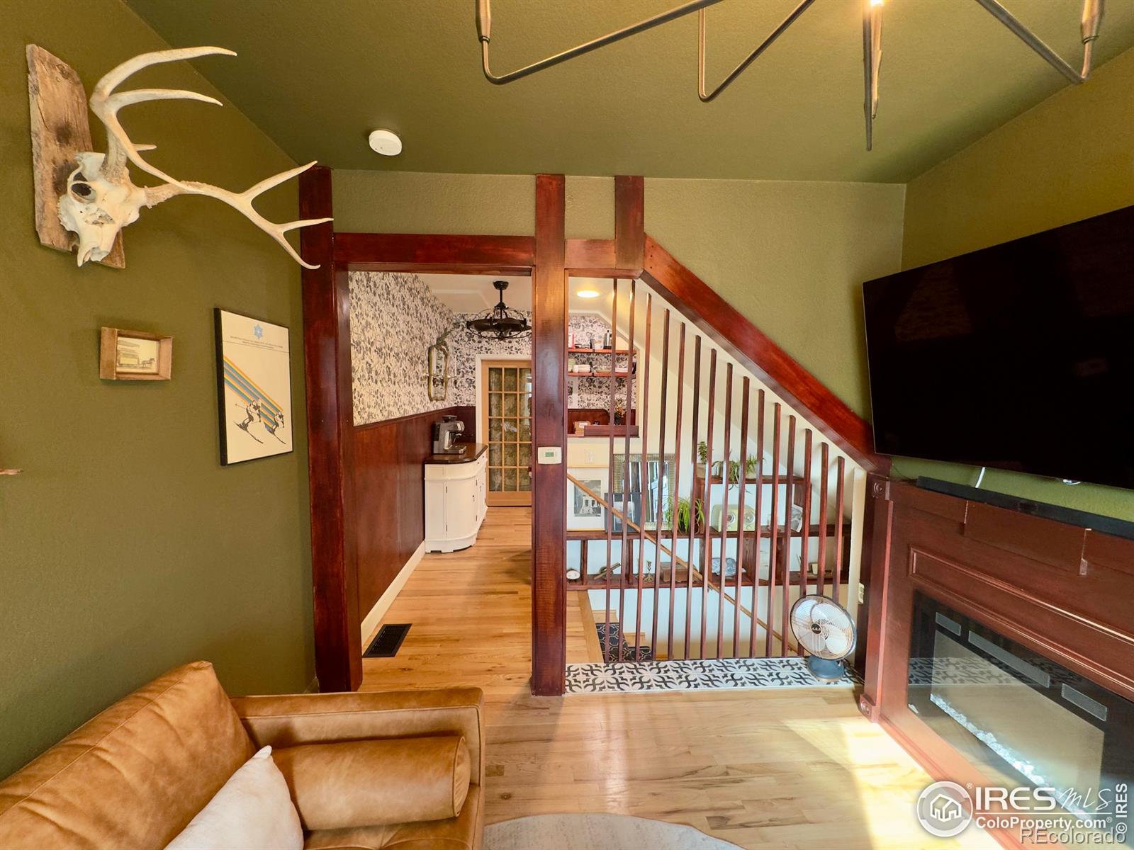 610 N Logan Street 7