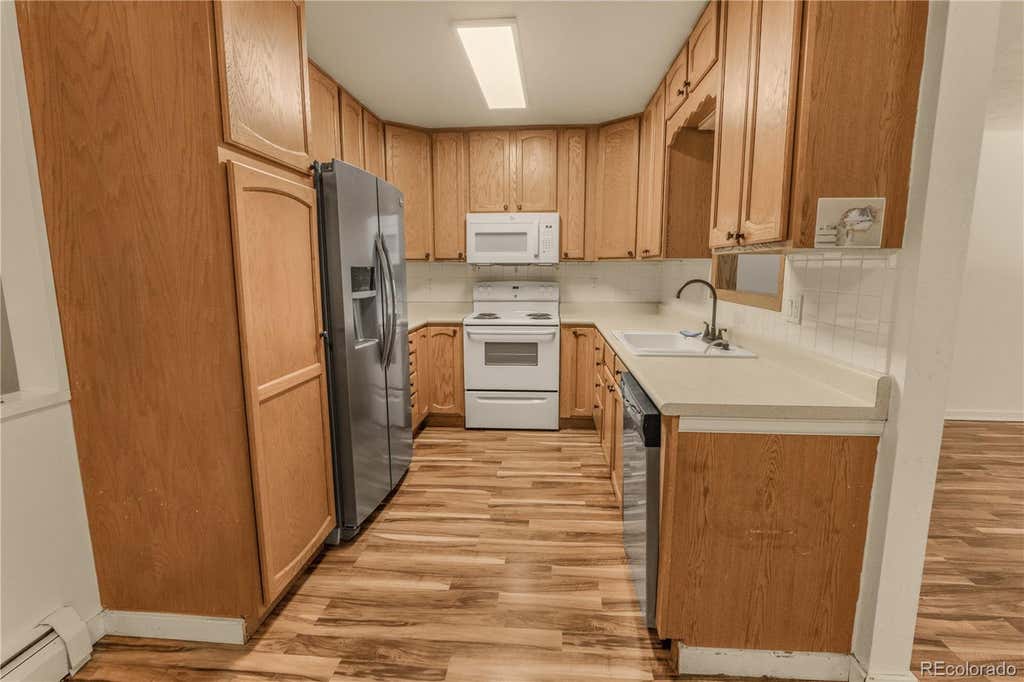 Photo of 1619 S Brentwood Street, Lakewood, CO 80232 (MLS # 9242321)