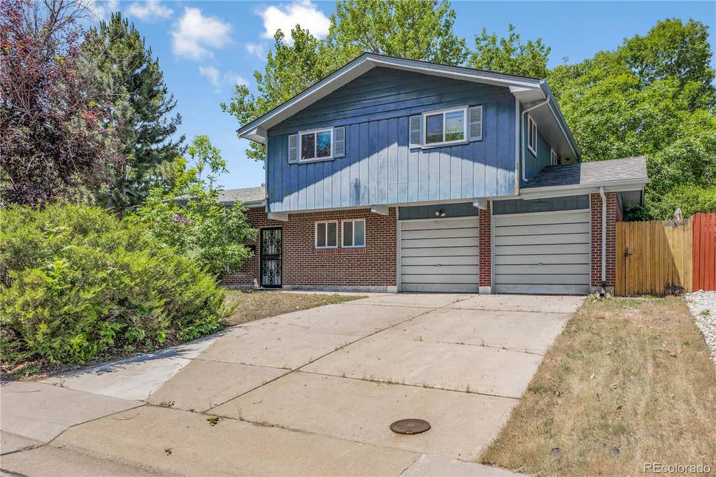 Photo of 1619 S Brentwood Street, Lakewood, CO 80232 (MLS # 9242321)