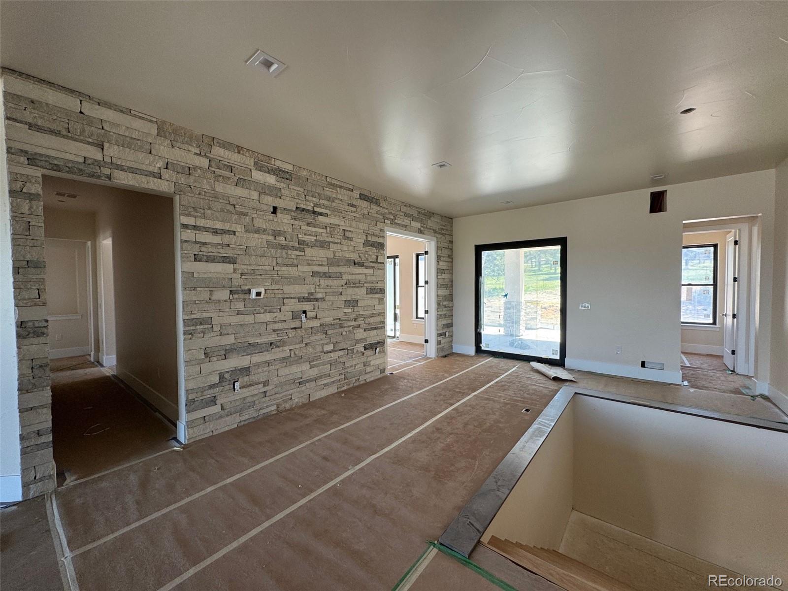 1555 Arrowpoint Court