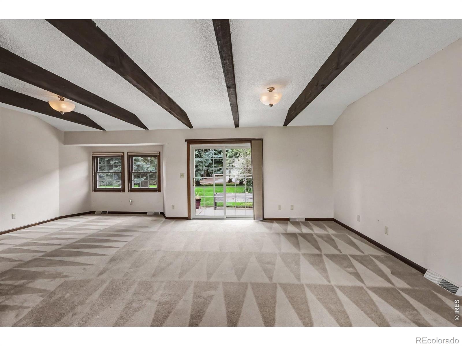 3105 Grand View Drive
