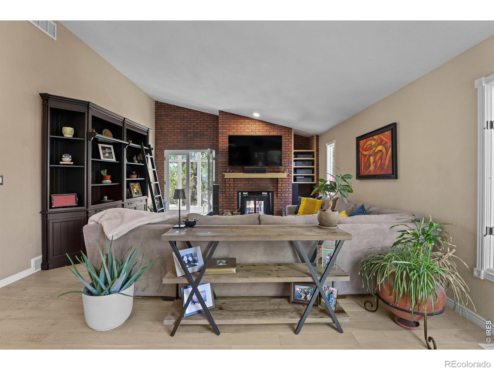 5433 La Plata Circle