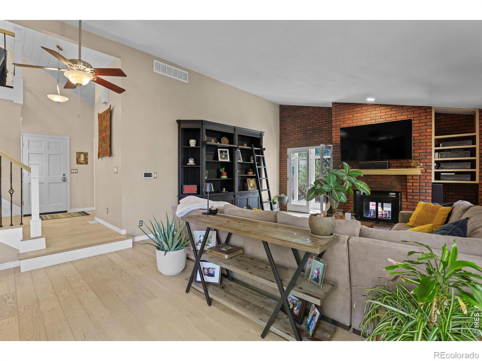 5433 La Plata Circle