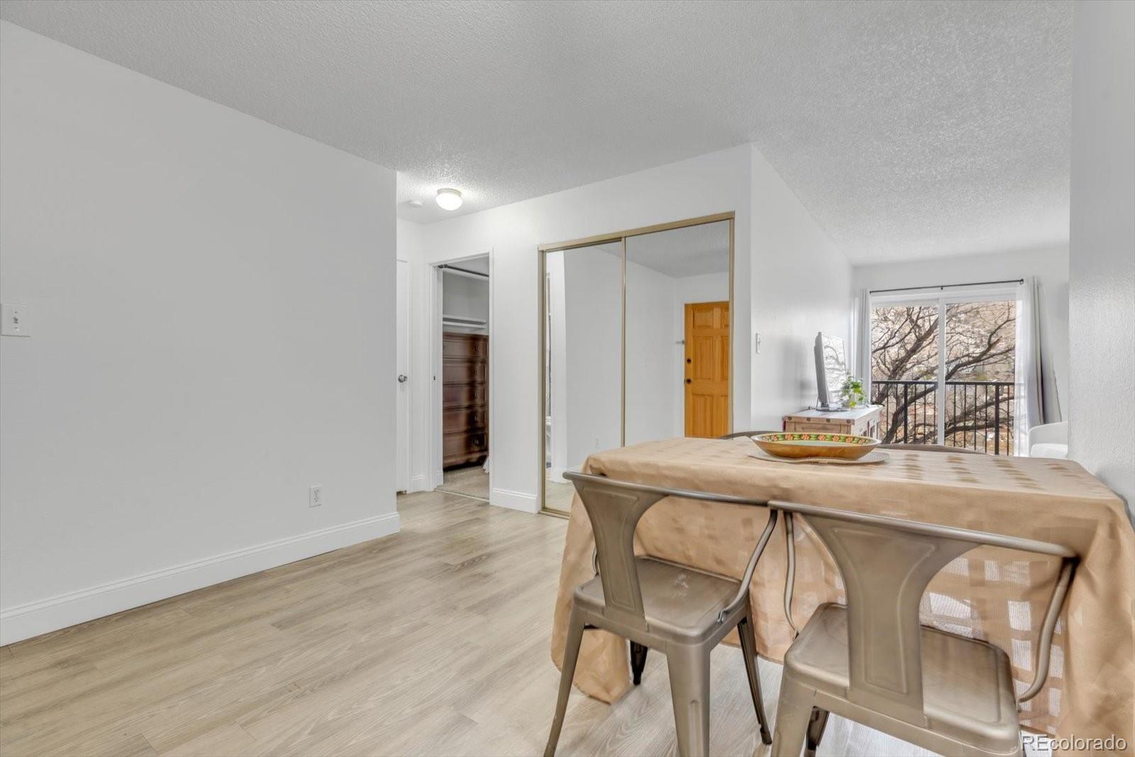 1250 Golden Circle 409