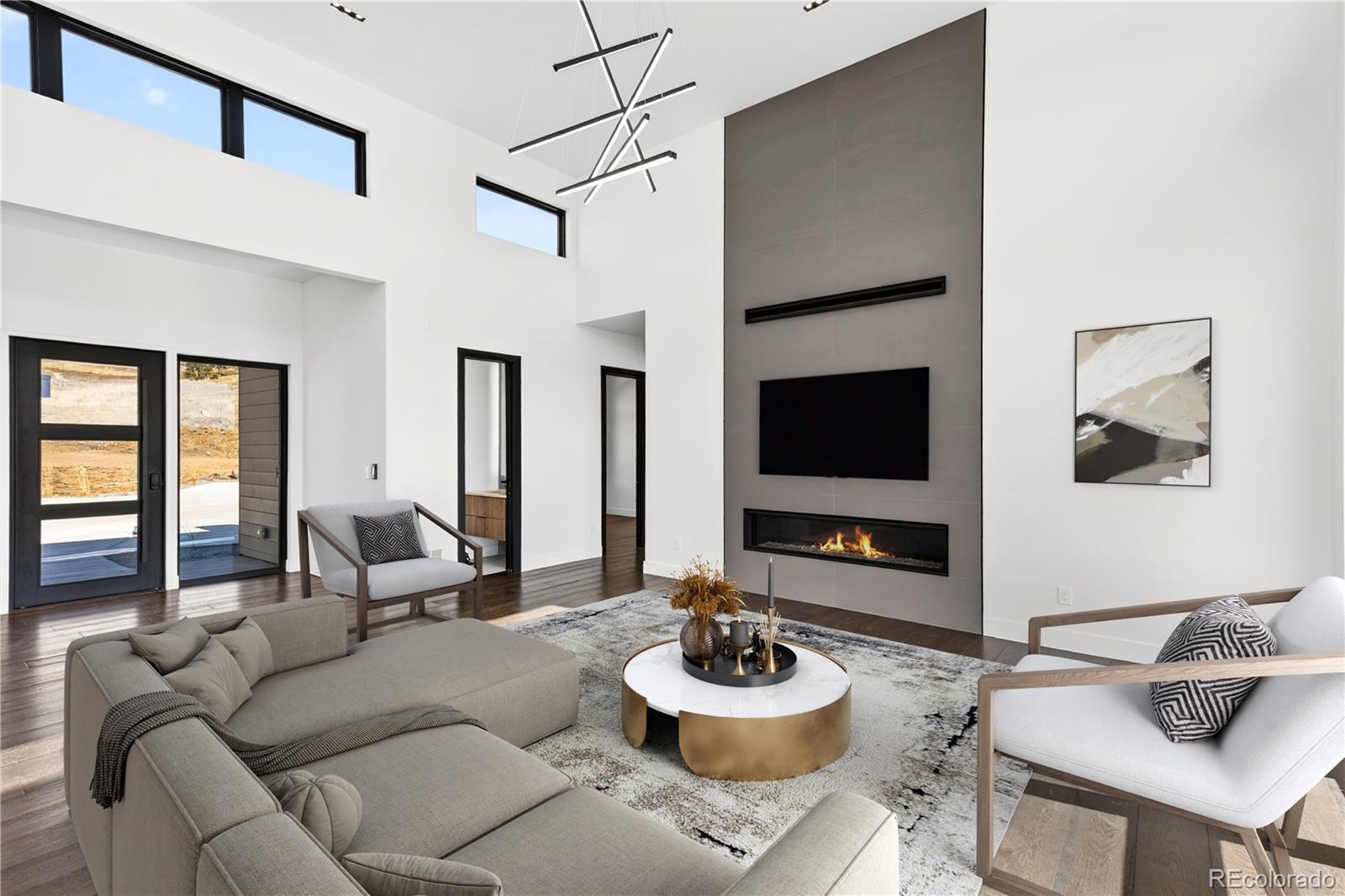 545 Strada Rossa Road