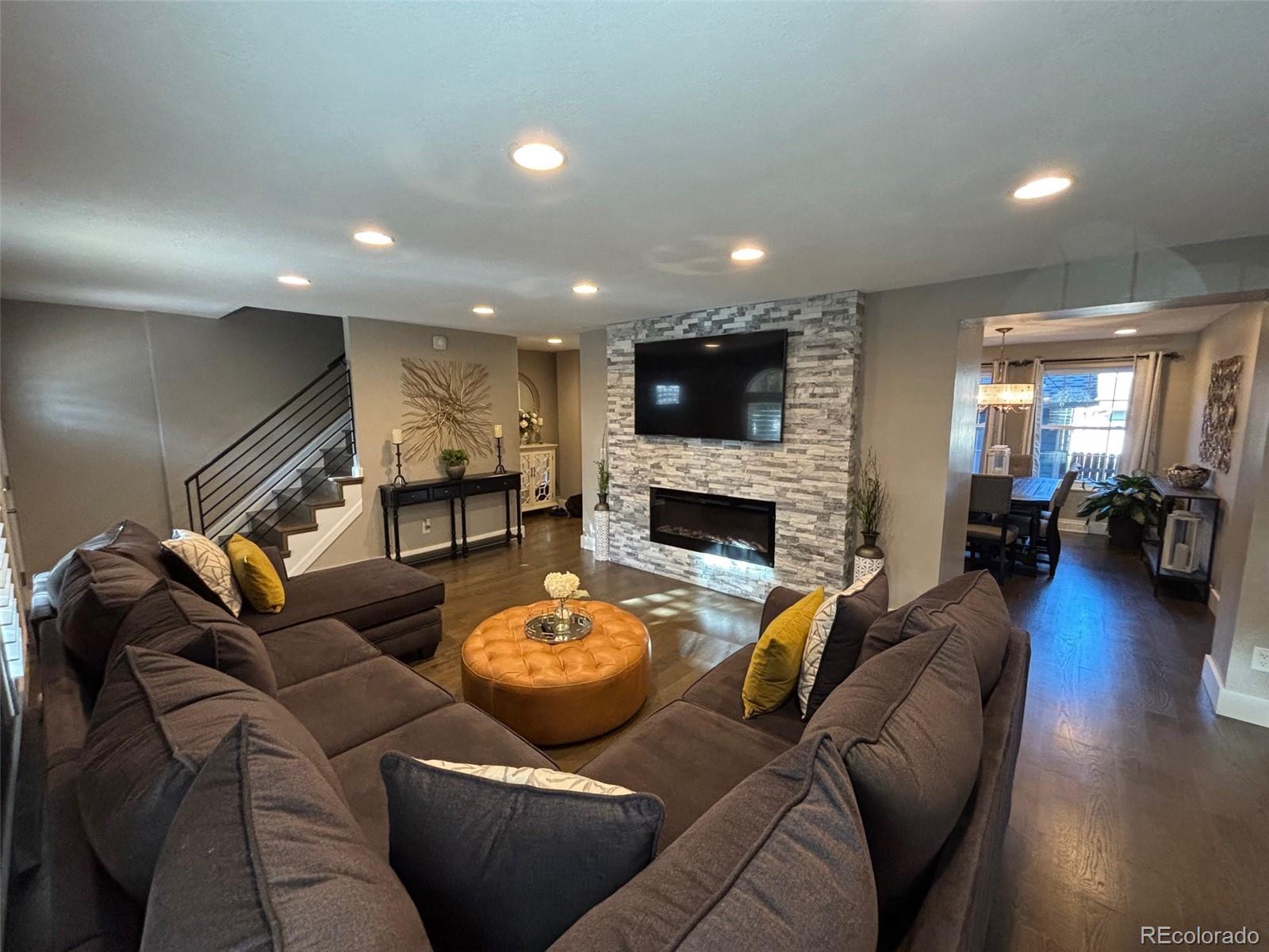 6465 S Dayton Street