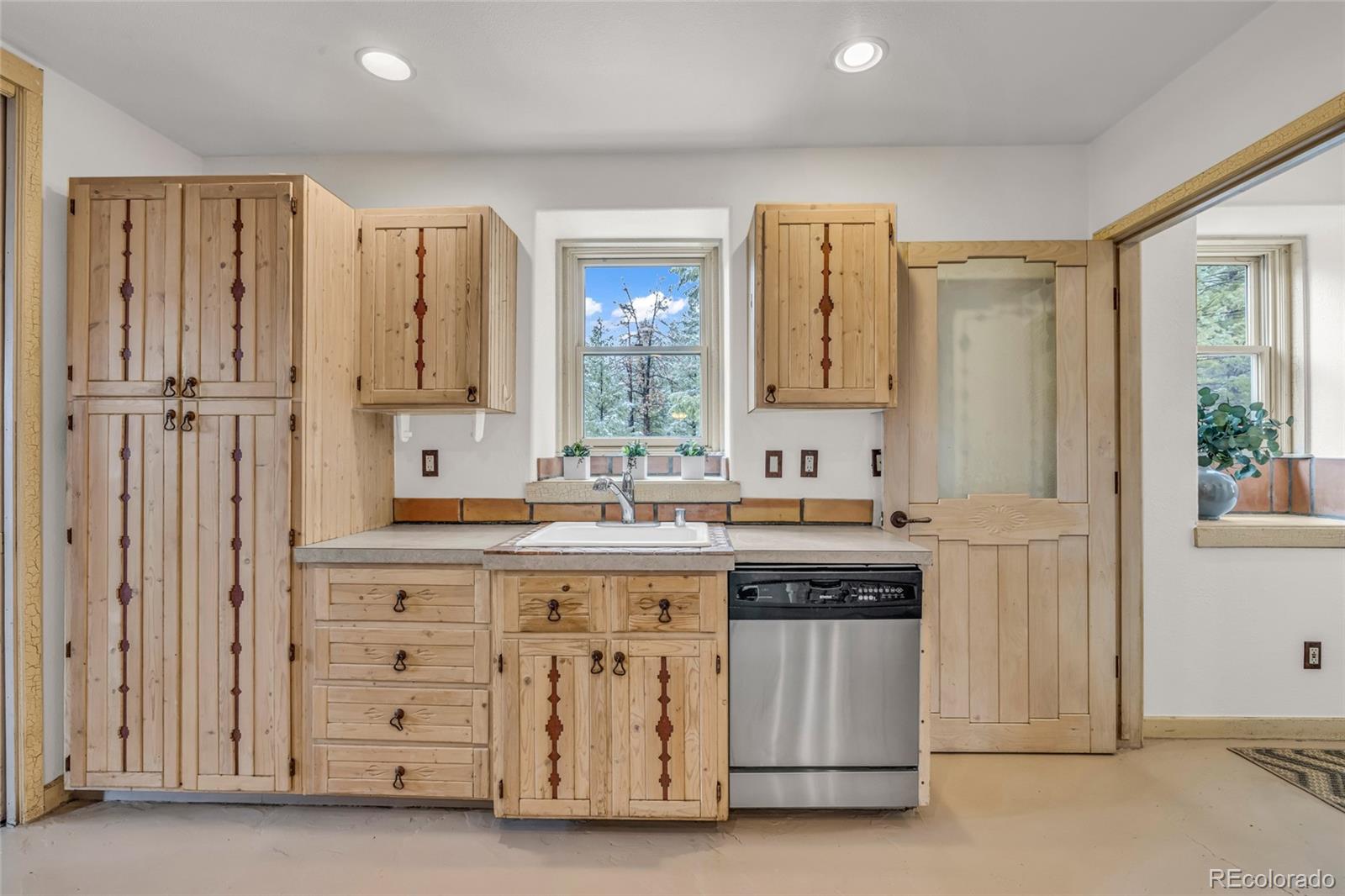 4771 S Breakaway Trail