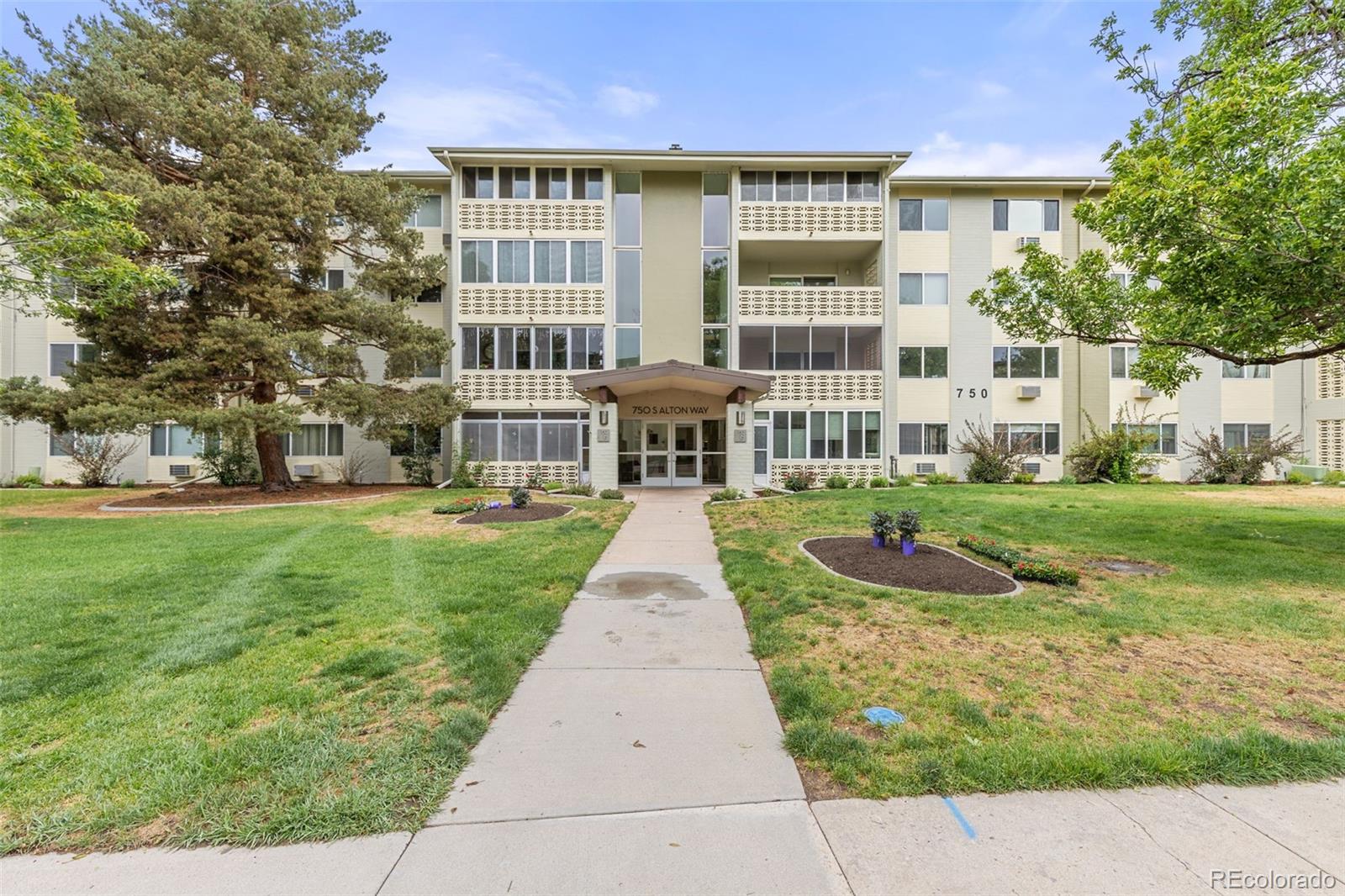 750 S Alton Way 4C