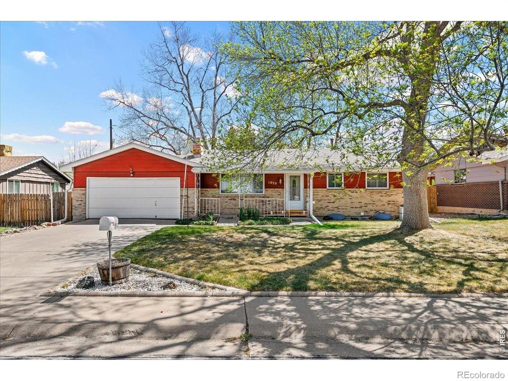 Photo of 1070 S Garland Way, Lakewood, CO 80226 (MLS # IR1056542)