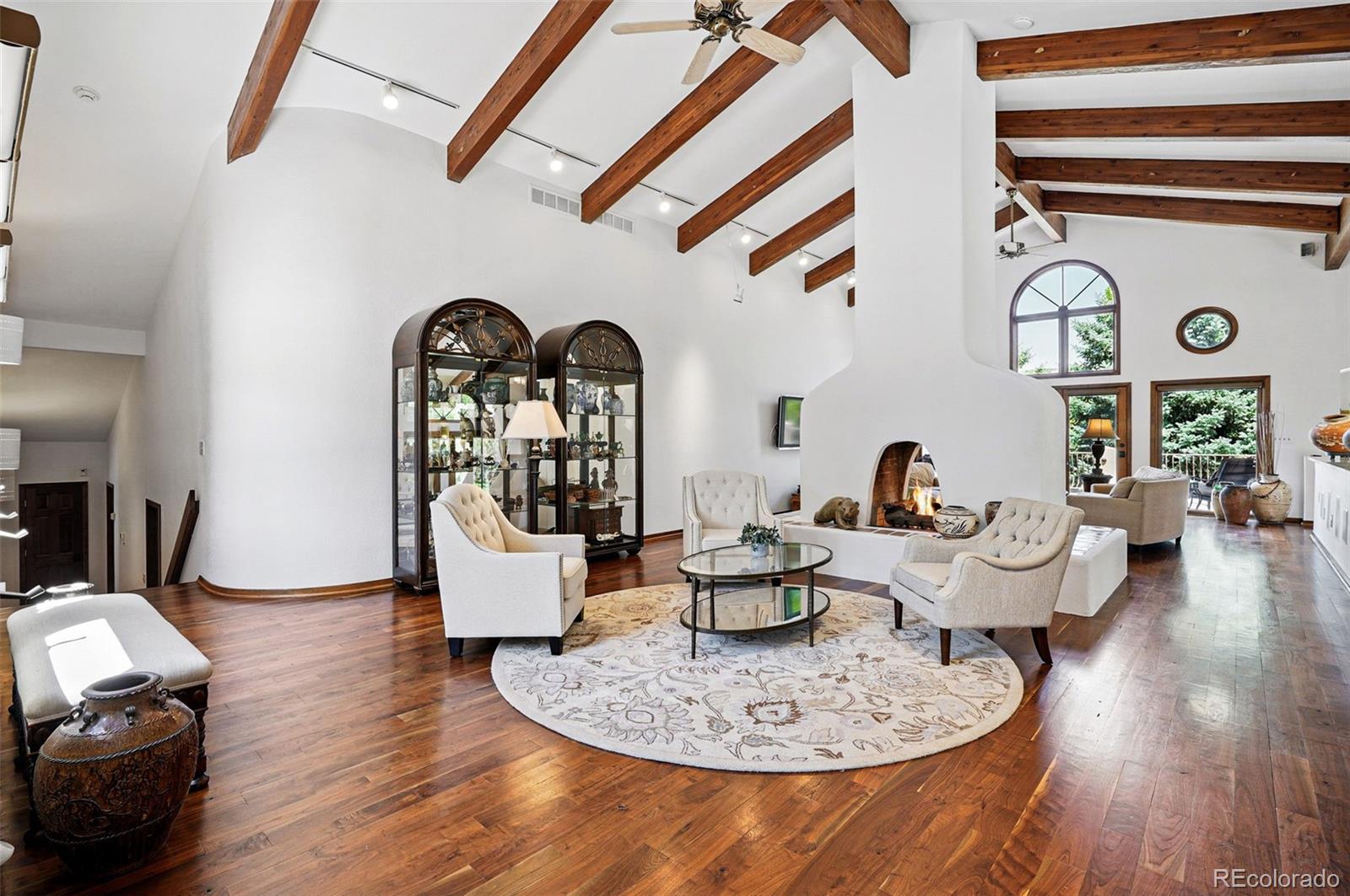 5904 Meadowbrook Drive