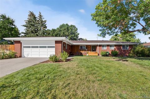 Photo of 2145 Myrtlewood Lane, Lakewood, CO 80215 (MLS # 8560087)