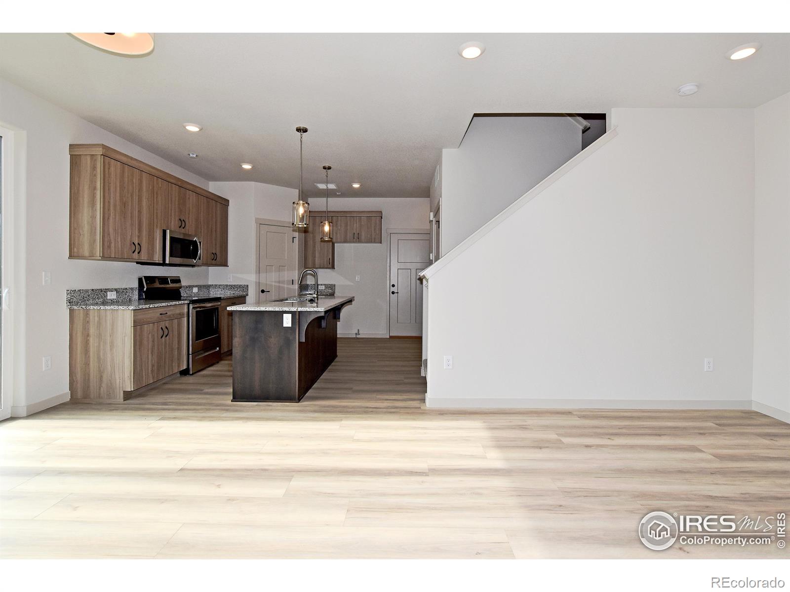 1047 Spartan Avenue, Berthoud, CO, 80513 4 1047 Spartan Avenue