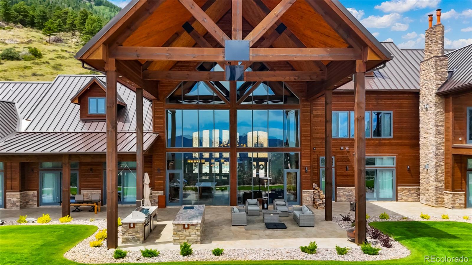 2327 Deer Ridge Drive