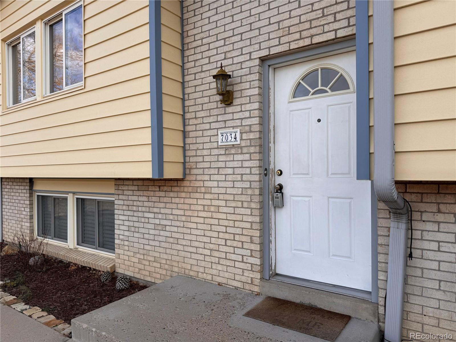 7034 W Roxbury Place