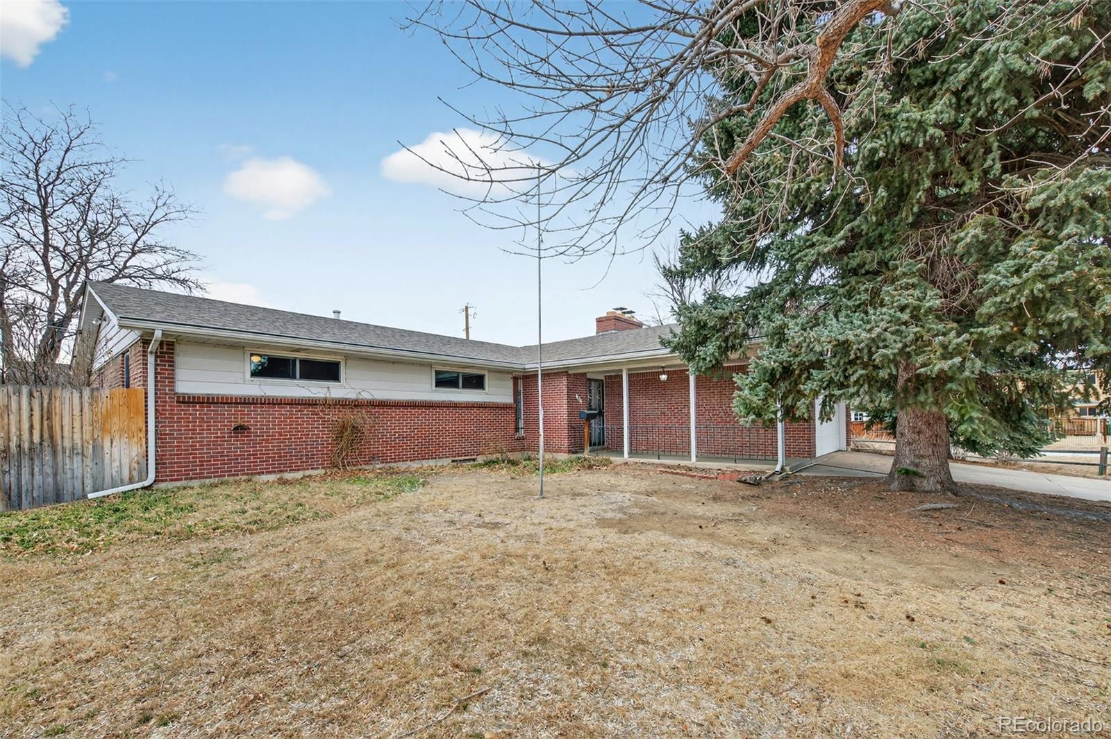 3303 S Verbena Court