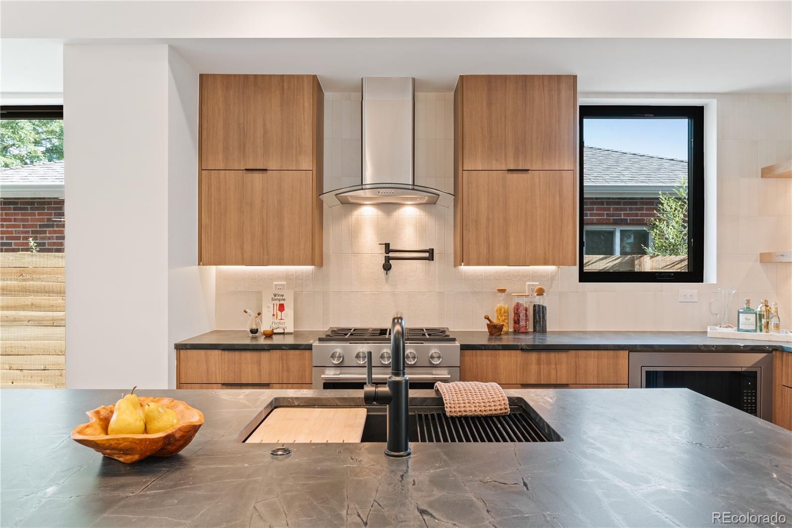 2364 S Cherokee Street